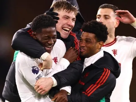 Mainoo giúp Man United kiểm soát tuyến giữa tốt hơn