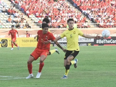 Thoát thua phạt đền, Malaysia thắng may mắn Myanmar