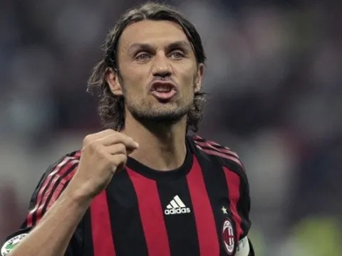 Maldini tạ ơn Chúa vì không phải đối đầu Messi