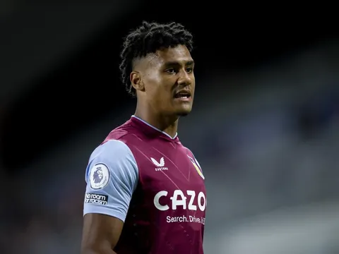 Man City đón cú hích lớn từ Villa