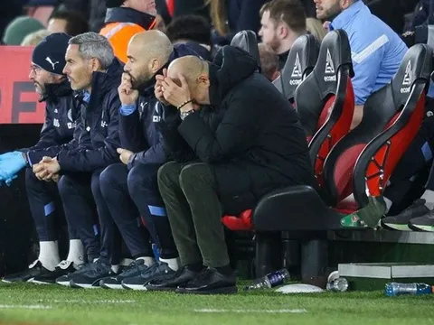 Man City dọn đường cho Ten Hag giành danh hiệu đầu tiên cùng M.U