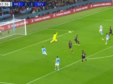 Alvarez giúp Man City lội ngược dòng; Dortmund hòa trên sân khách