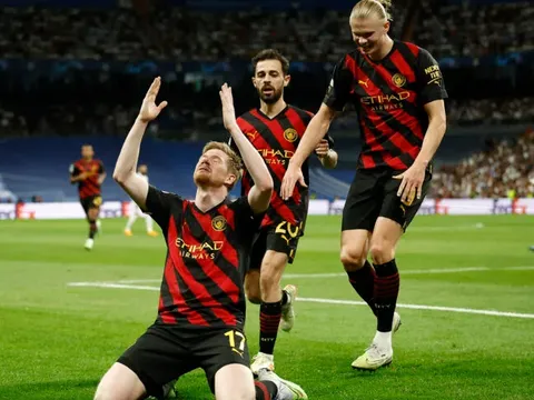 Man City mở bán ngôi sao 70 triệu bảng