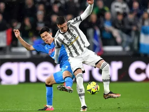 Man City rộng đường có Kim Min-jae hơn Man United