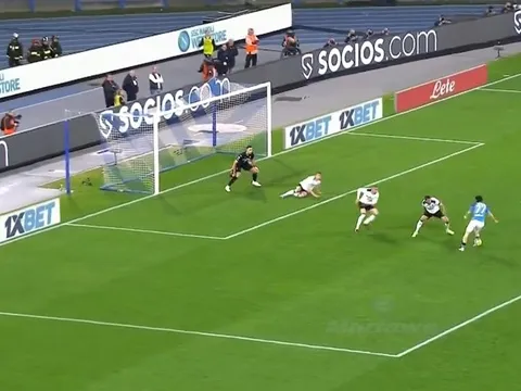 Màn solo 1 cân 3 khiến châu Âu bấn loạn