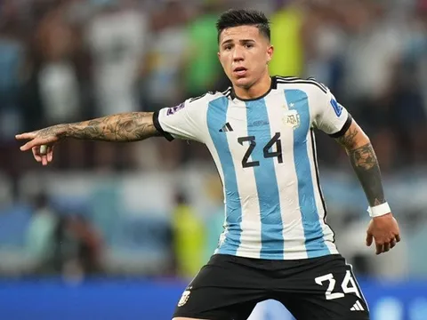 Màn trình diễn đỉnh cao cân tuyến giữa của mục tiêu Man Utd
