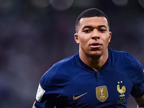 "Màn trình diễn phá hủy mọi khu vực trên sân"