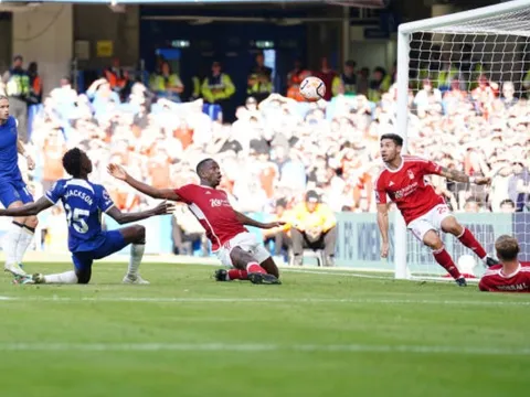 Màn trình diễn thảm họa của Nicolas Jackson