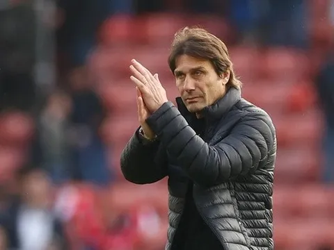 Màn 'tự hủy' của Conte khép lại một triều đại thất bại khác ở Tottenham