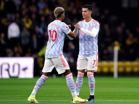 "Man United có nhiều ngôi sao nhưng họ không biết chơi bóng"