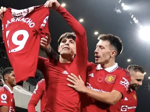 Man United đề nghị Garnacho hợp đồng kỷ lục