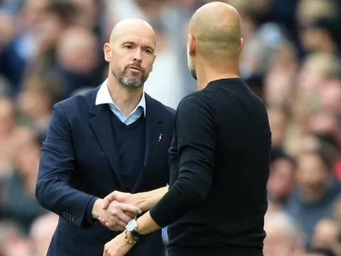 Man United gây sốc, hỏi mua tiền vệ Man City