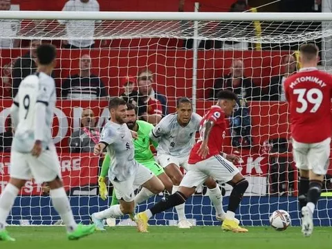 "Man United giờ đã mạnh hơn Liverpool, đó là điều hiển nhiên"