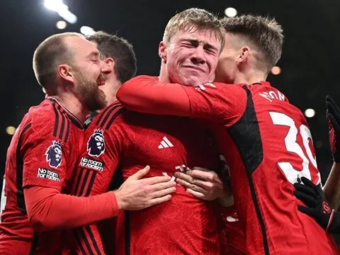 Man United hoàn tất một trong hai mục tiêu chuyển nhượng