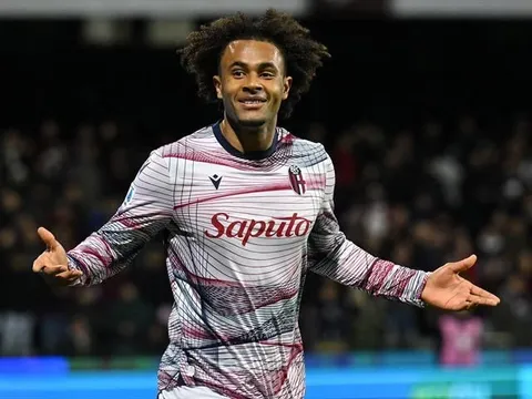 Man United khó mua được tiền đạo “hay hơn Haaland”