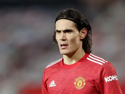 Man United sa sút, Cavani phá vỡ im lặng