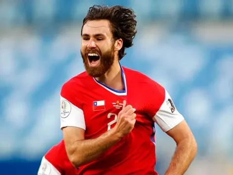 Man United theo dõi chân sút ghi 41 bàn người Chile