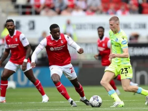 Man United tranh mua Jack Wilshere 2.0