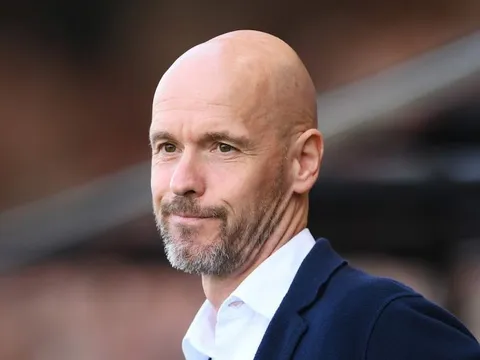 Ten Hag xác định 2 cầu thủ 'phải bán' trong mùa hè