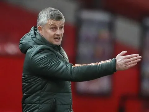 Man Utd cao tay, "máy chạy xịt" khó lòng rời Old Trafford dễ dàng