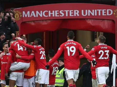 Man Utd có 4 ưu tiên chuyển nhượng trong 18 tháng để bắt kịp Man City