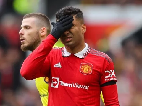 Man Utd có thể sử dụng án treo giò Casemiro để đưa ra quyết định chuyển nhượng