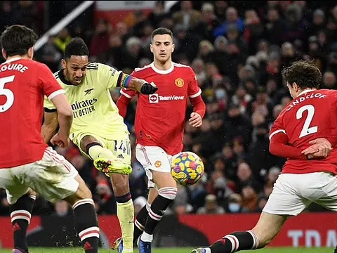 Man Utd đã vạch ra một điểm yếu cố hữu của Arsenal