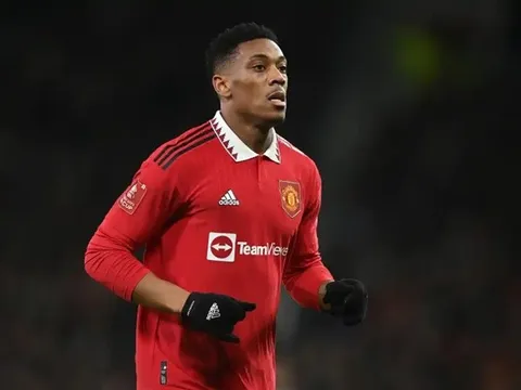M.U đối diện một khó khăn lớn từ Martial