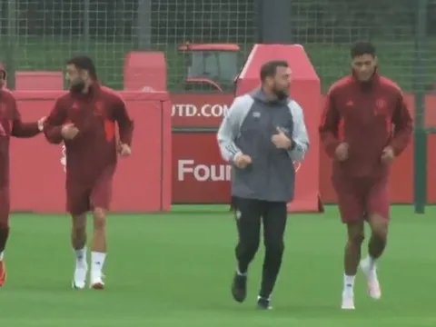 Man Utd chào đón 2 bệnh binh; Bayern sẵn sàng tiếp đón Quỷ đỏ