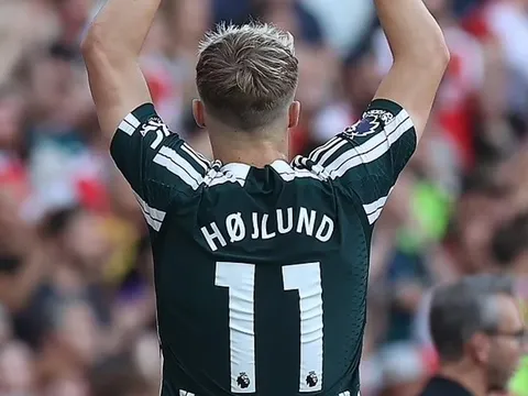 Man Utd gặp vấn đề hy hữu vì Hojlund