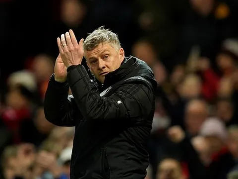 Man Utd ra quyết định sau cùng, chốt thời điểm mua 'thảm họa' Barca