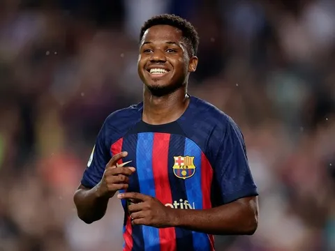 Man Utd may mắn thoát khỏi "cú lừa" 150 triệu từ Barca