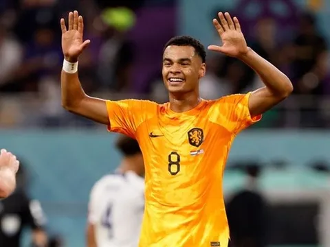 Man Utd mở đàm phán với PSV về Gakpo