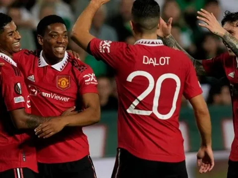 "Man Utd muốn cậu ấy ở lại"