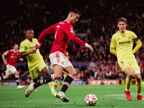 Man Utd nhận báo động đỏ trước thềm tái đấu Villarreal