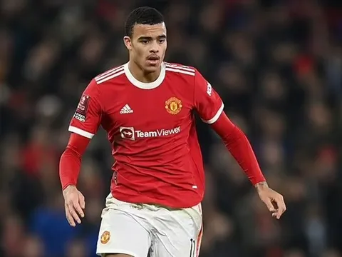 Man Utd phũ phàng với Greenwood, Lineker phản ứng bằng 1 câu
