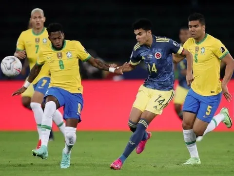 Roy Keane gọi tên sao M.U là điểm yếu của Brazil