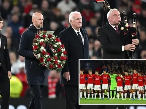 Man Utd tổ chức tri ân Sir Bobby Charlton trước trận Champions League