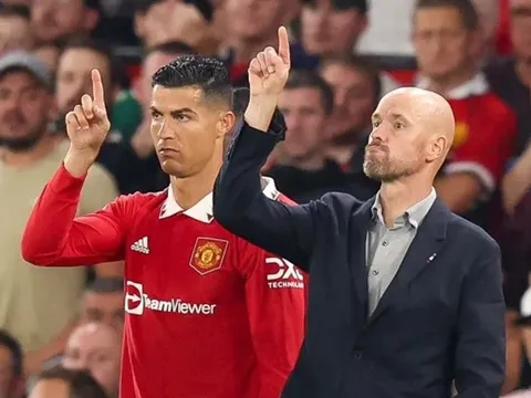 Man Utd và Ten Hag nhận sự công kích vì điều tệ hại