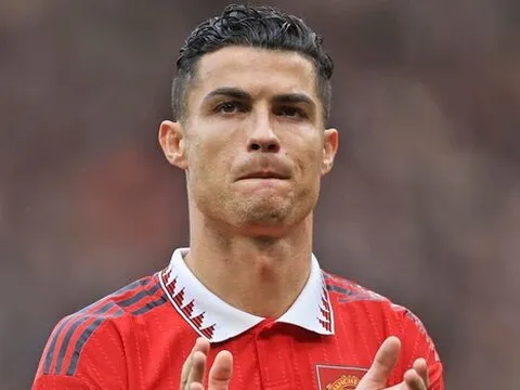 Alan Shearer chỉ tên cầu thủ M.U hạnh phúc khi Ronaldo ra đi