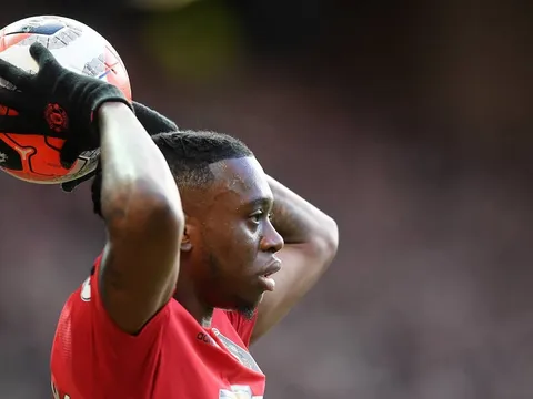 Man Utd ra quyết định tống khứ bom tấn thảm họa