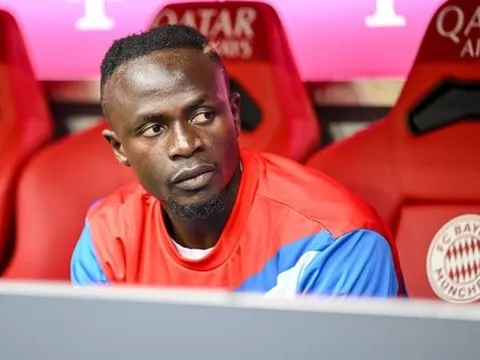 Mane trở lại Premier League, đối địch Liverpool