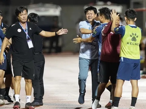 HLV Vũ Tiến Thành nói gì sau chiến thắng sát nút trước Đà Nẵng trên sân nhà?