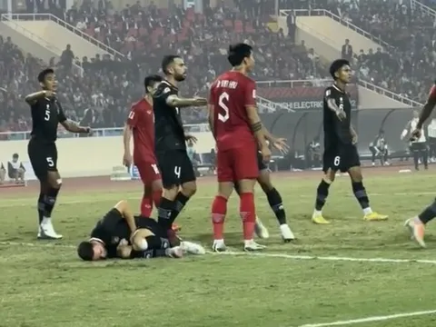 Làn sóng tẩy chay HLV Shin Tae-yong; Văn Hậu: "Cầu thủ Indonesia là diễn viên"