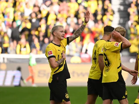 Điên rồ Marco Reus