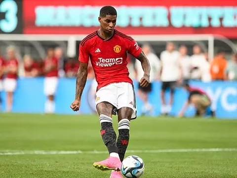 Rashford tiết lộ đối thủ khó nhằn nhất
