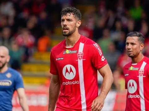 CLB Serie A mua đứt trung vệ Arsenal