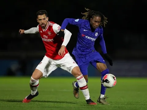 Bị thất sủng, trung vệ Arsenal tính đường trở về mái nhà xưa