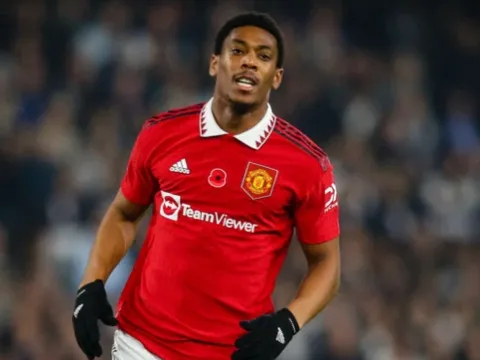 Martial cạnh tranh với 2 ngôi sao để giành 'vé vớt' dự World Cup