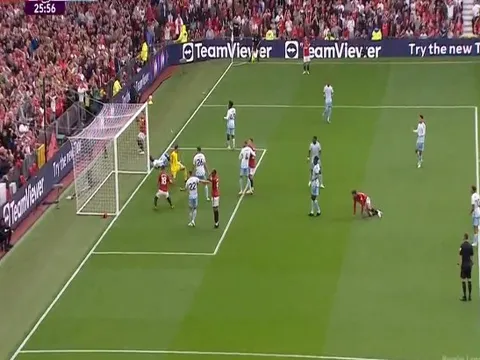 Martial ôm đầu thất vọng với Casemiro